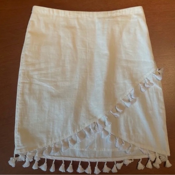 Vici Dresses & Skirts - Vici Asymmetrical Tassel Skirt size medium